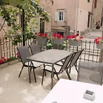 Casa De Mateo Ellias